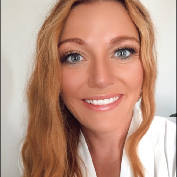 Meet your Posher, Amarie - Picture 1 of 2